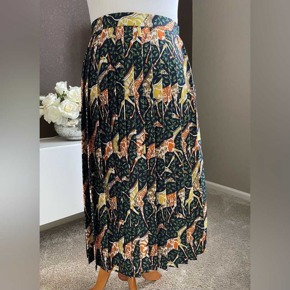 J. CREW - Picture 7 of 8